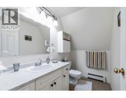 5641 50 Street Nw, Salmon Arm, BC V1E3A6 Photo 36