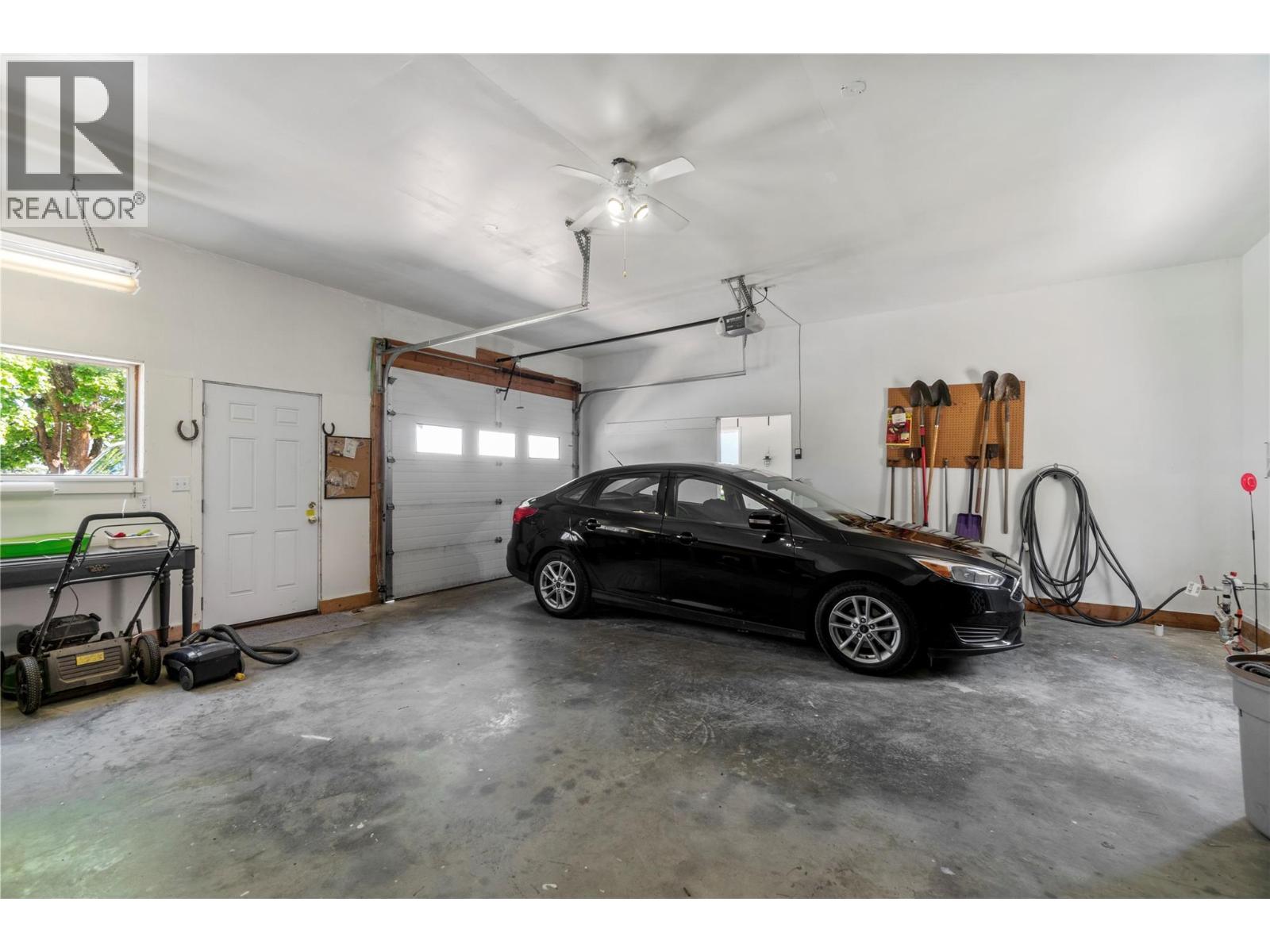 5641 50 Street NW - 92