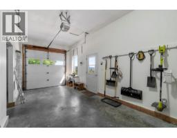 5641 50 Street Nw, Salmon Arm, BC V1E3A6 Photo 93