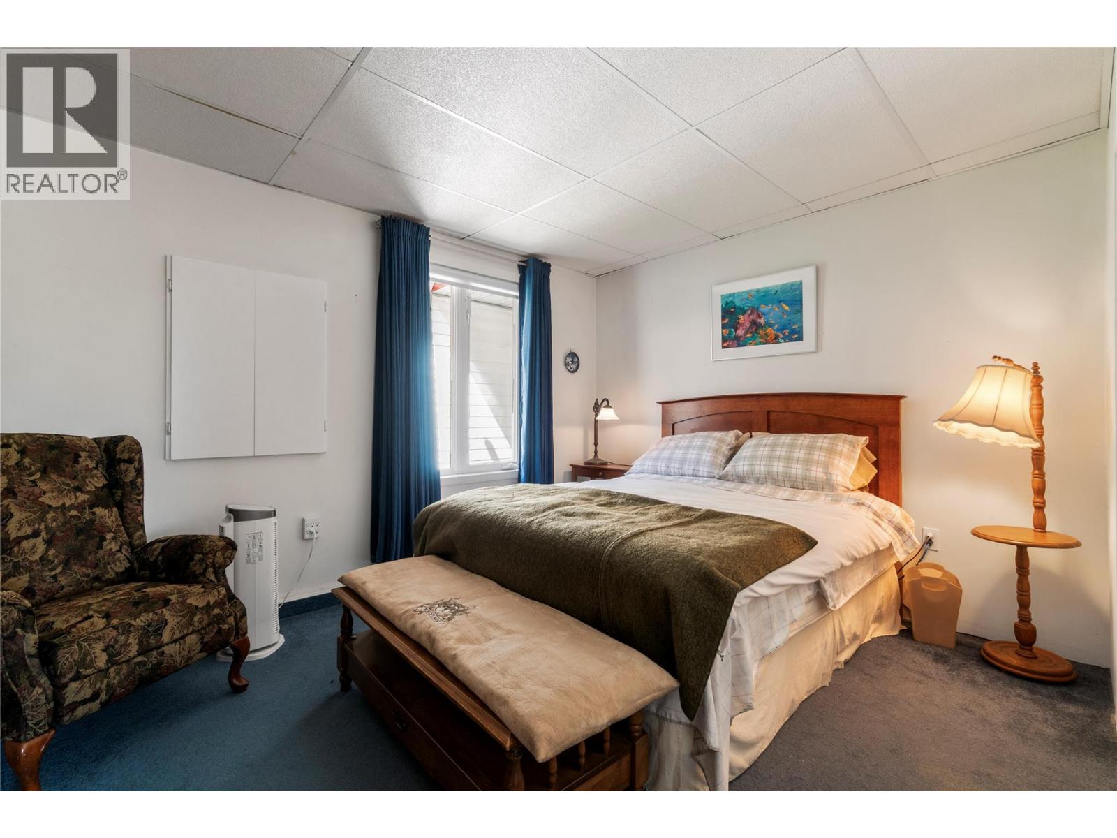 5641 50 Street NW - 62