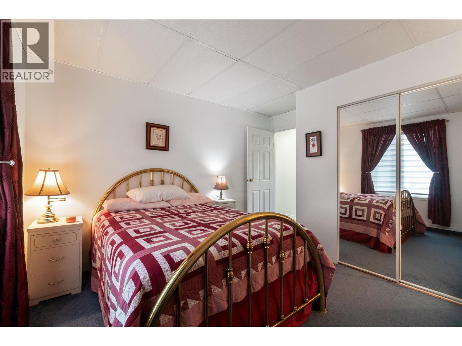 5641 50 Street NW - 67