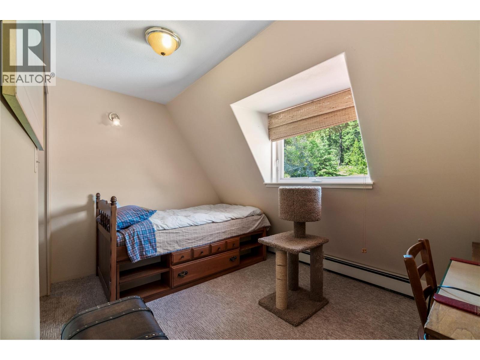 5641 50 Street NW - 34