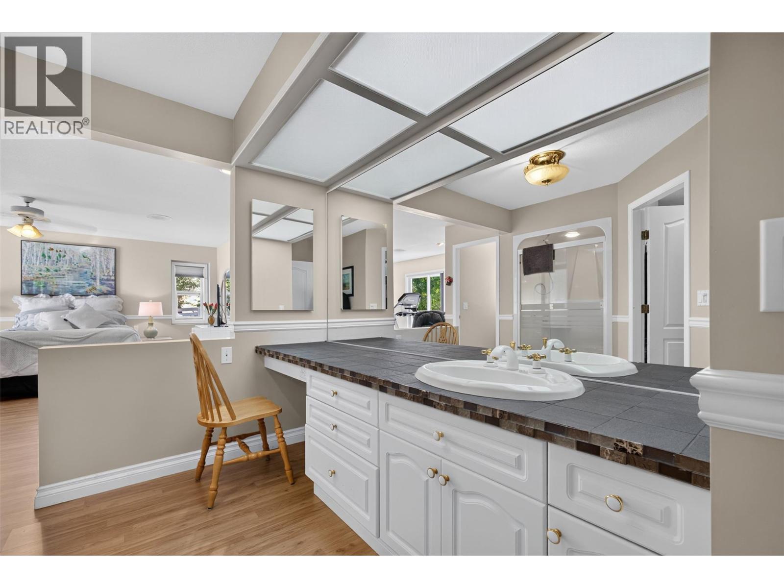 800 Montigny Road - 13