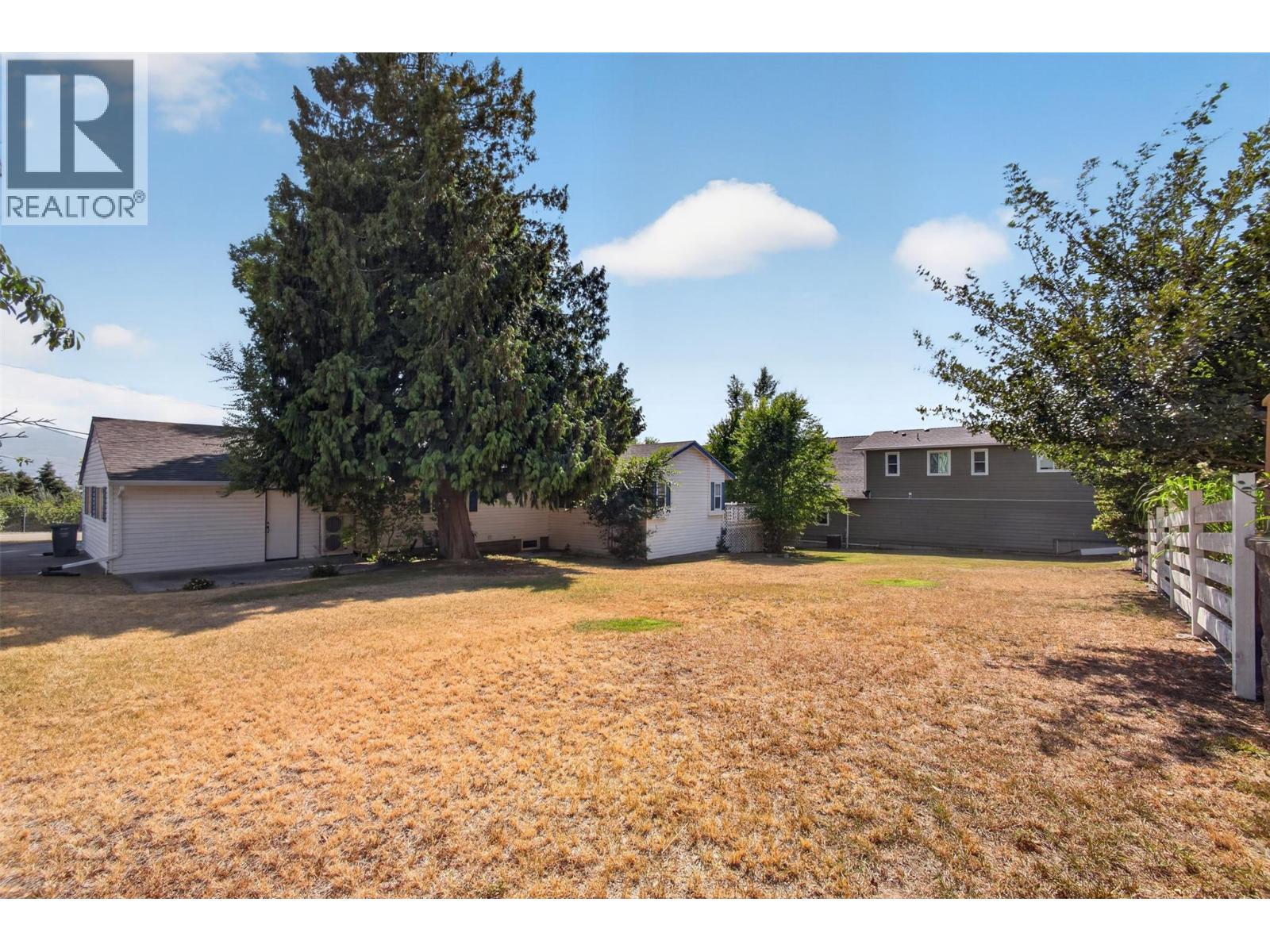 800 Montigny Road - 3