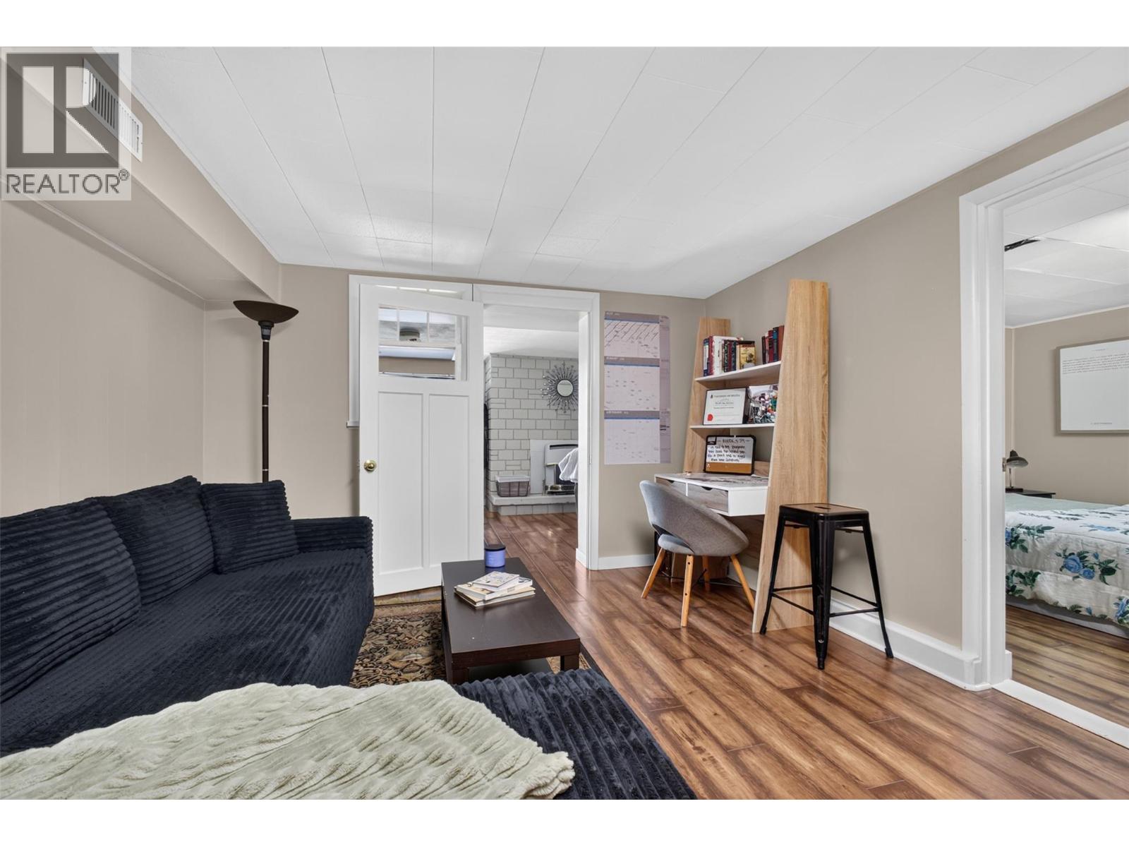 800 Montigny Road - 33