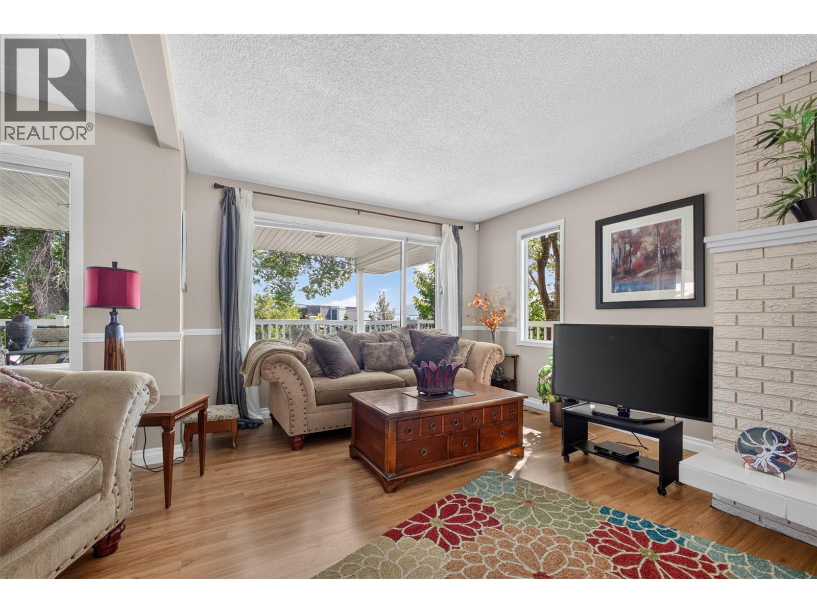 800 Montigny Road - 23