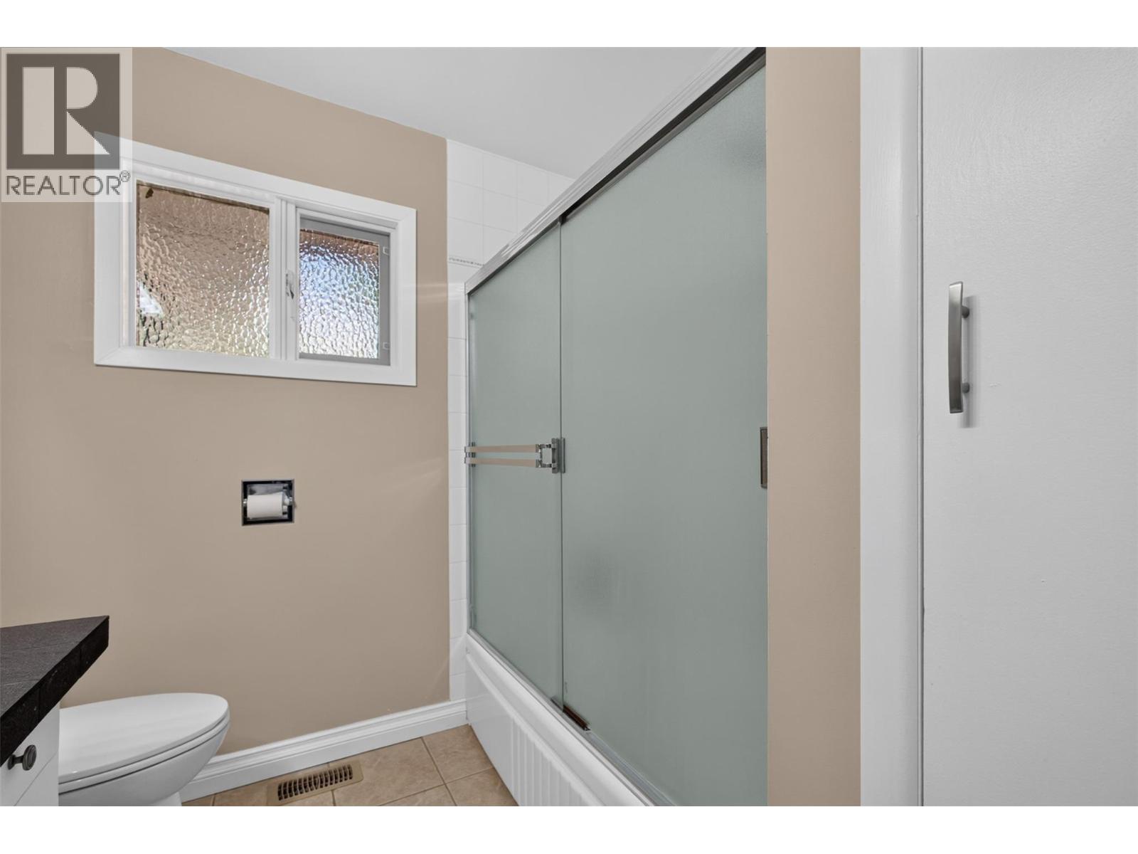 800 Montigny Road - 19