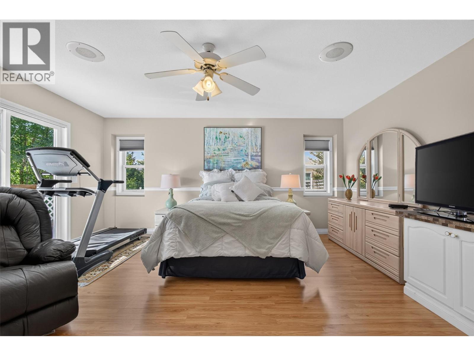 800 Montigny Road - 10