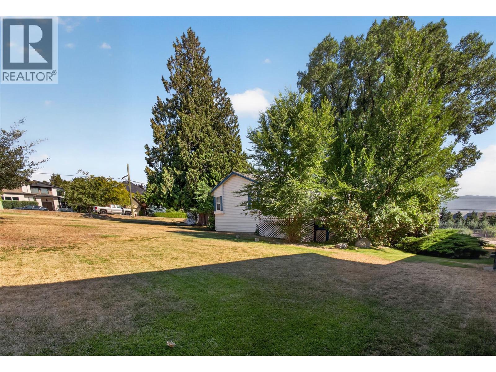 800 Montigny Road - 57