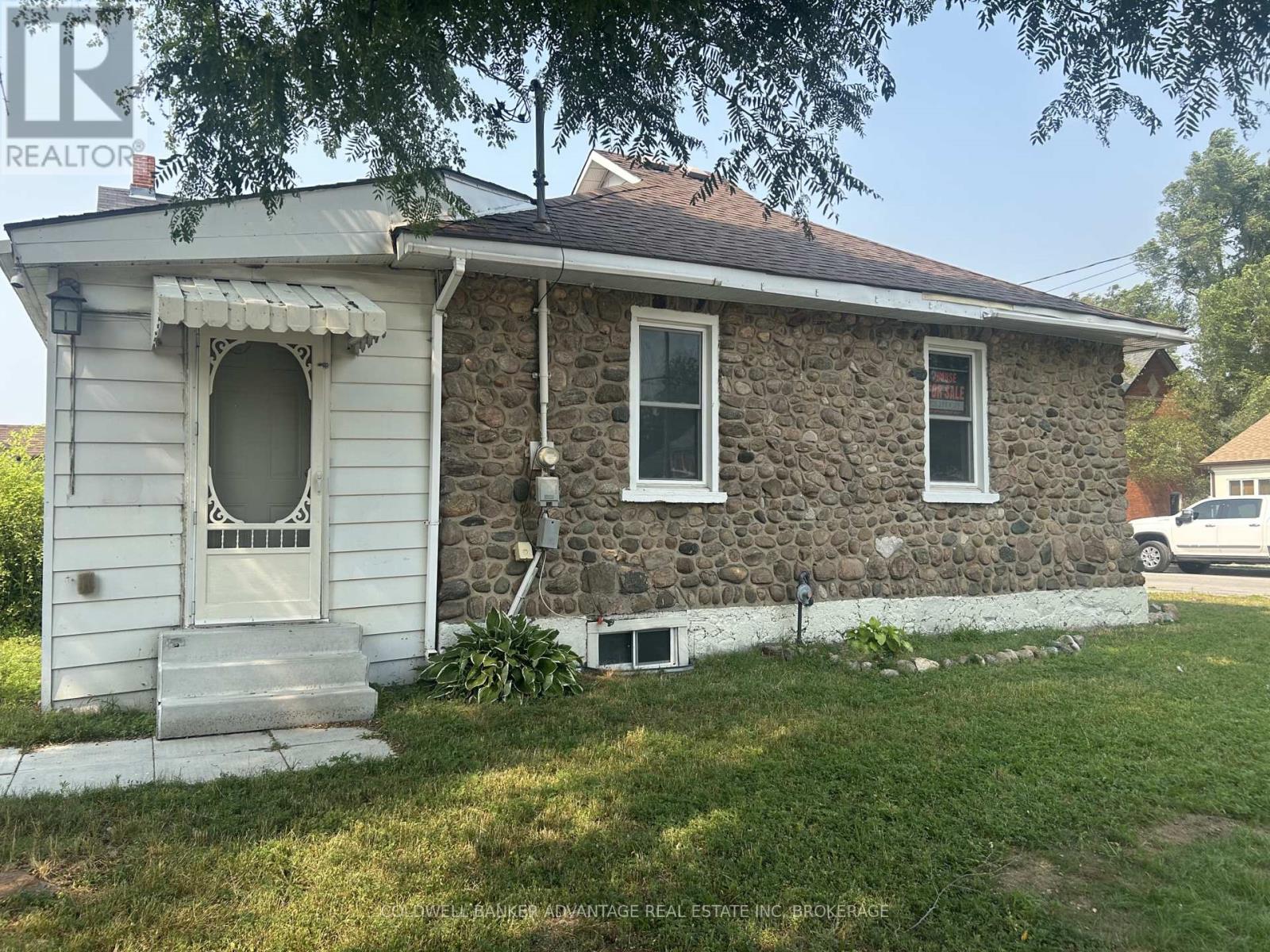 36 SANFORD STREET - 3