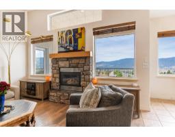 Living room - 1950 Capistrano Drive Unit# 133, Kelowna, BC V1V2N7 Photo 7