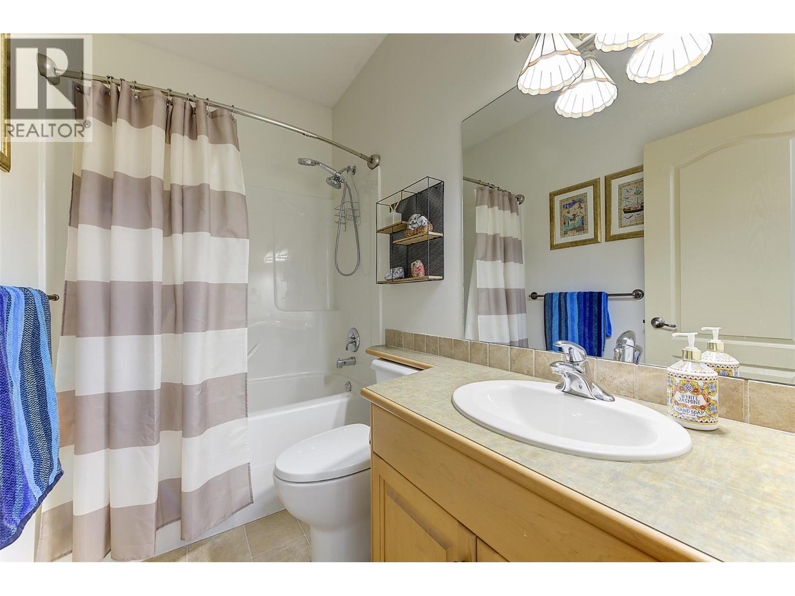 #133 1950 CAPISTRANO Drive - 22