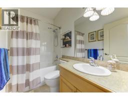 1950 Capistrano Drive Unit# 133, Kelowna, BC V1V2N7 Photo 22