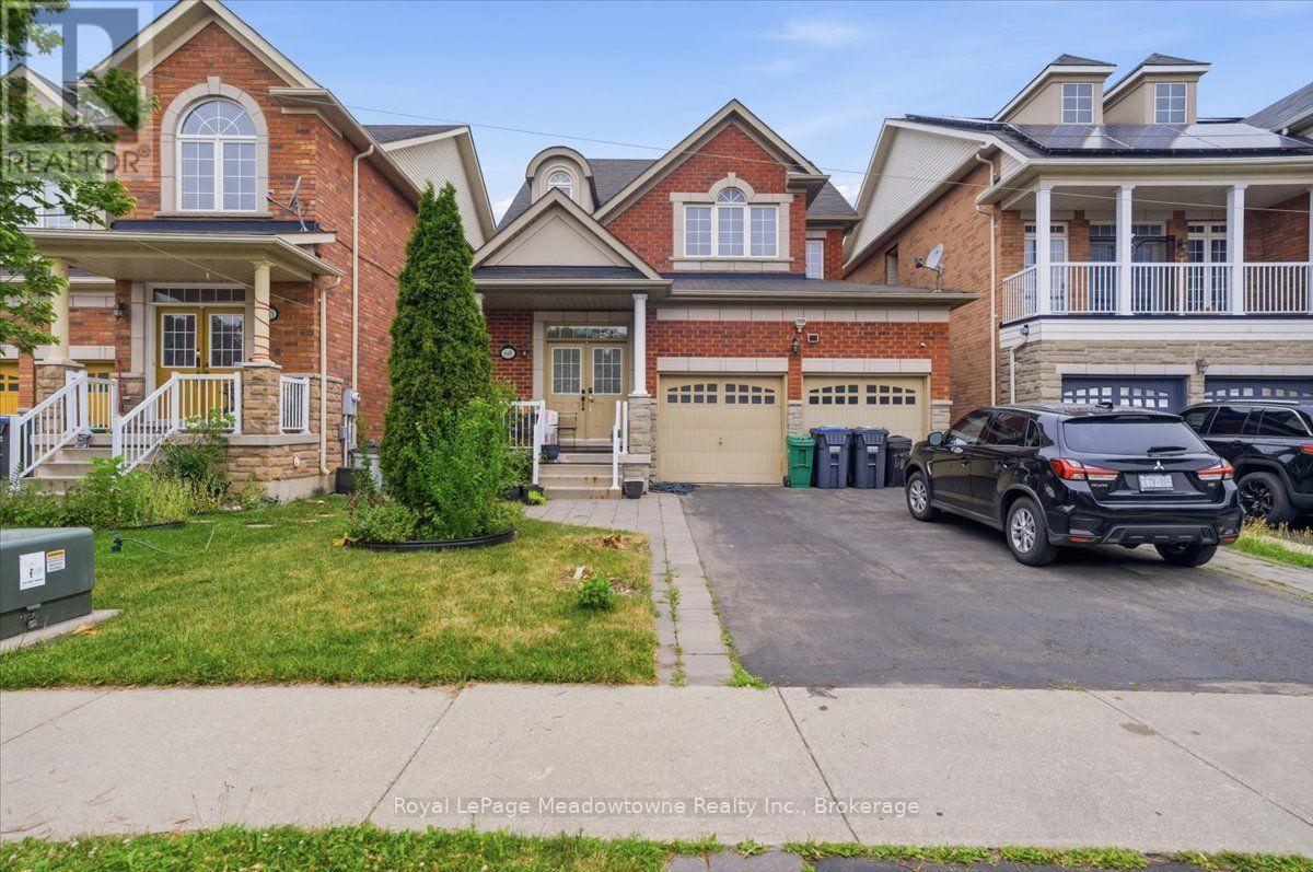 68 GAME CREEK CRESCENT - 1