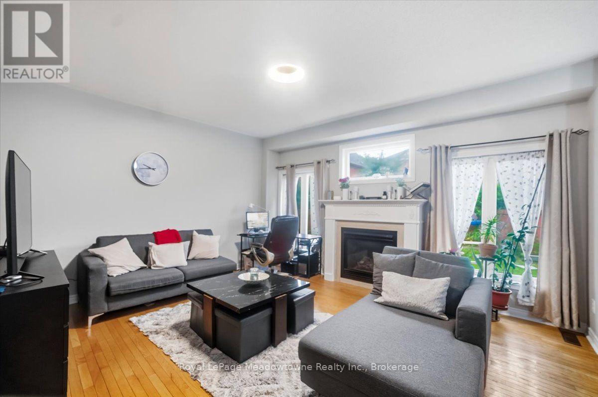 68 GAME CREEK CRESCENT - 3