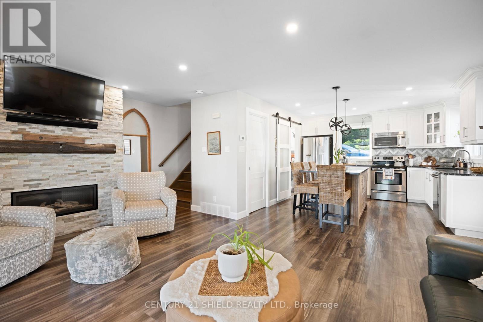 18438 COUNTY RD 2 ROAD - 14
