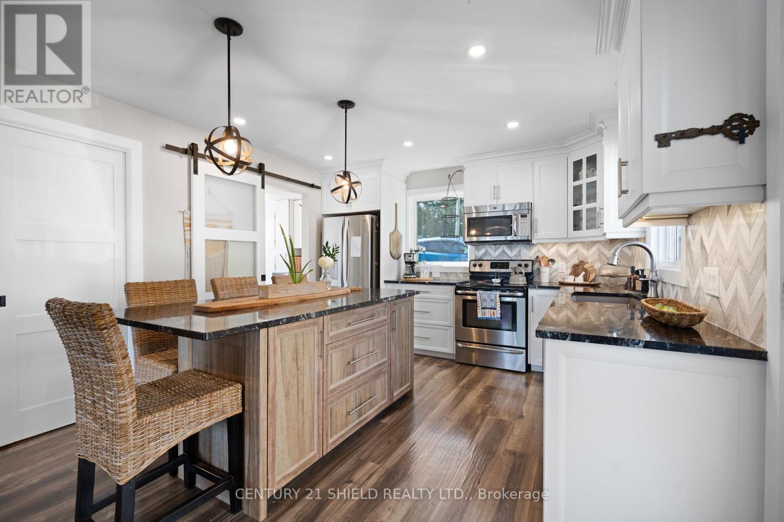 18438 COUNTY RD 2 ROAD - 19