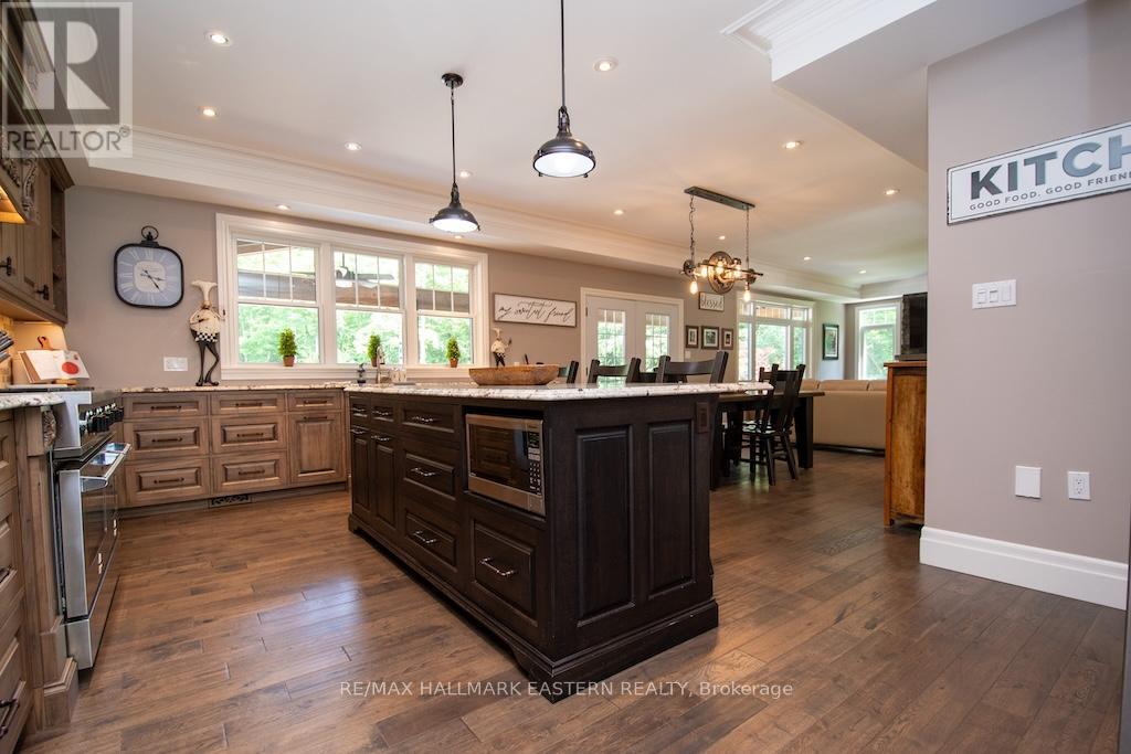 267 EDWINA DRIVE - 13