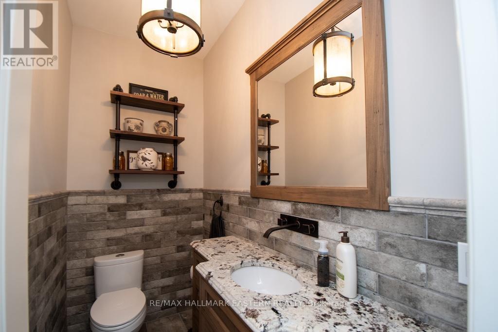 267 EDWINA DRIVE - 16