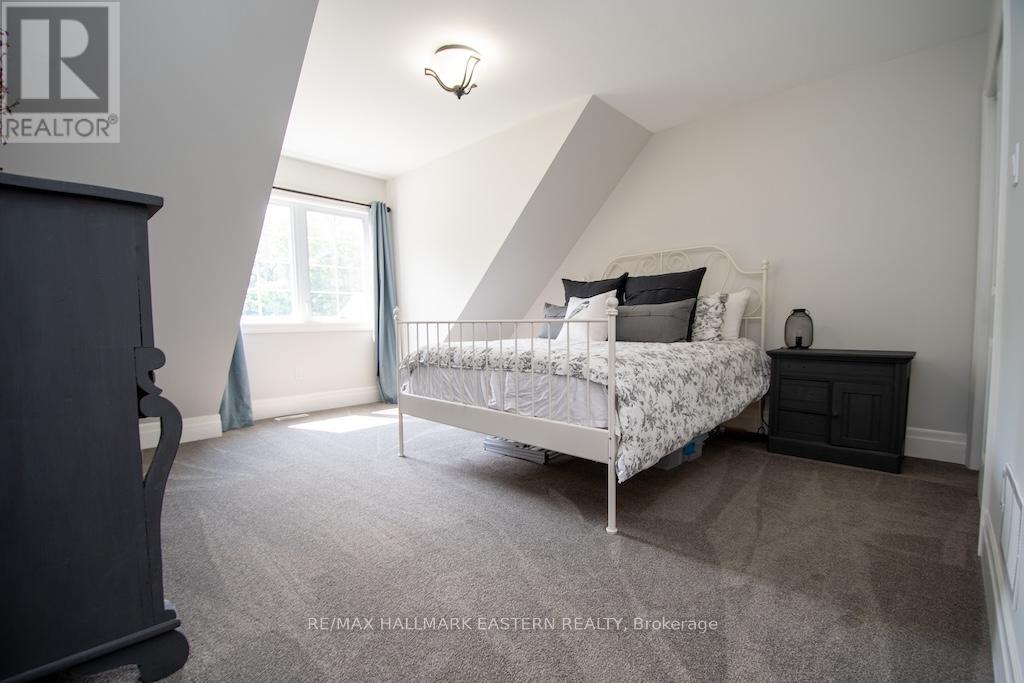 267 EDWINA DRIVE - 20