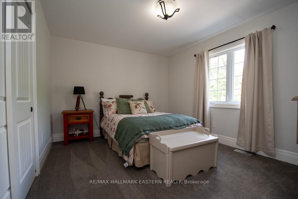 267 EDWINA DRIVE - 21