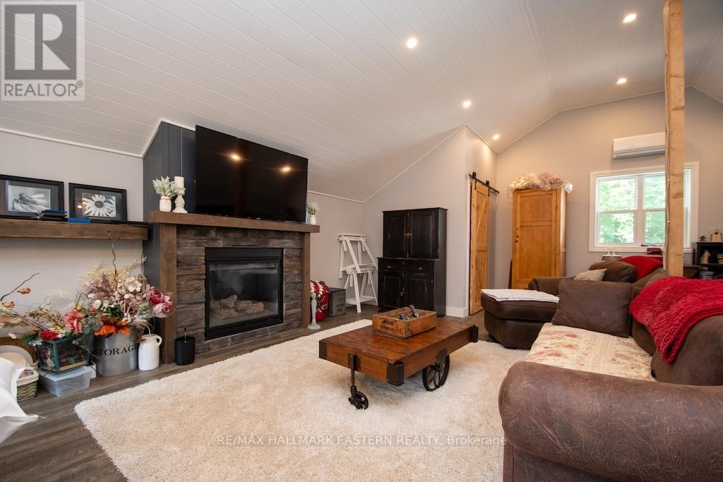 267 EDWINA DRIVE - 40