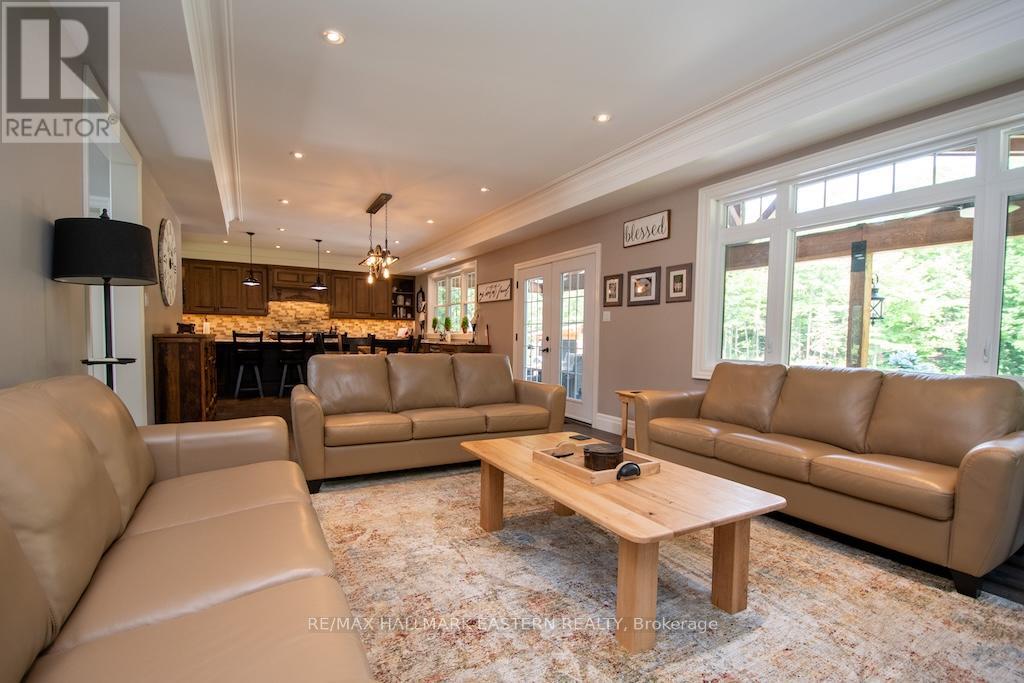 267 EDWINA DRIVE - 8