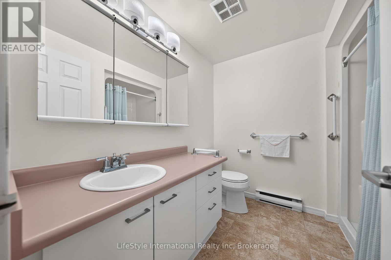 #210 208 SILVERCREEK PARKWAY N - 31