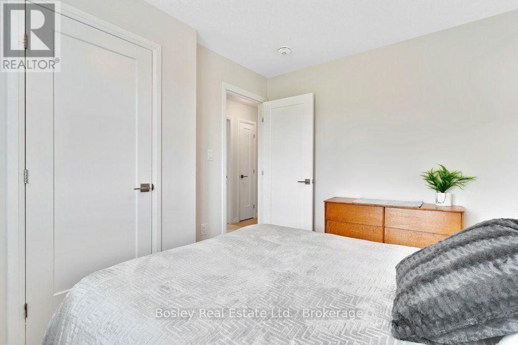 7 BACON LANE - 30