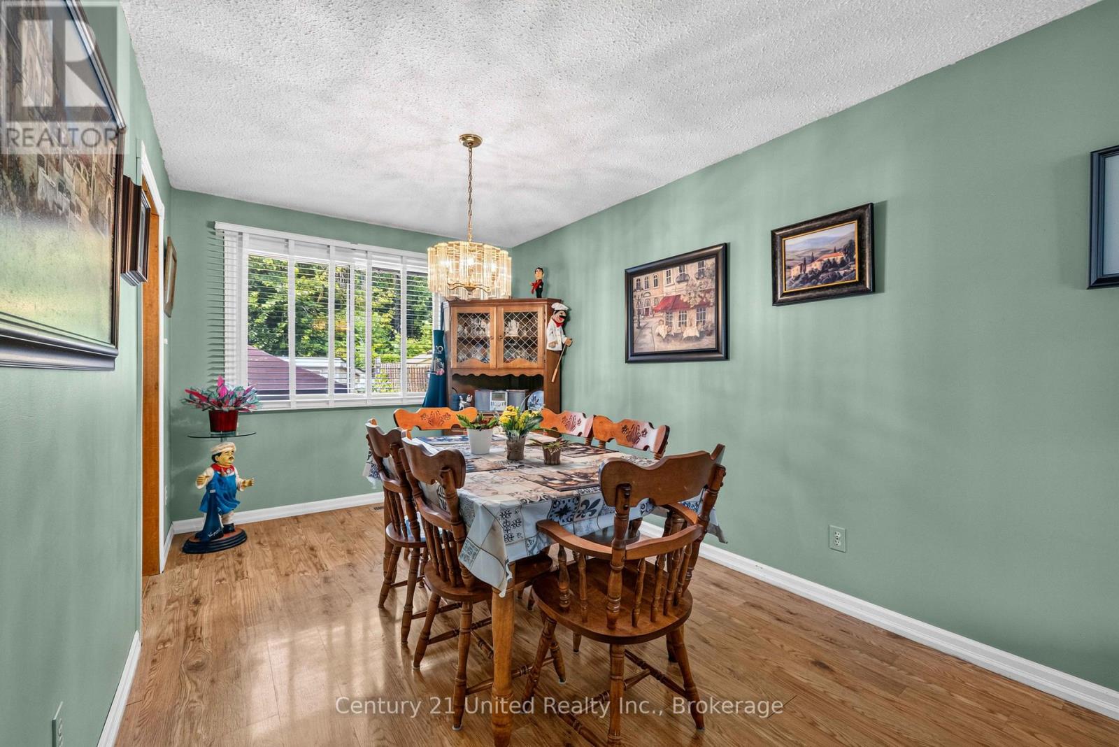 941 GOLFVIEW ROAD - 11