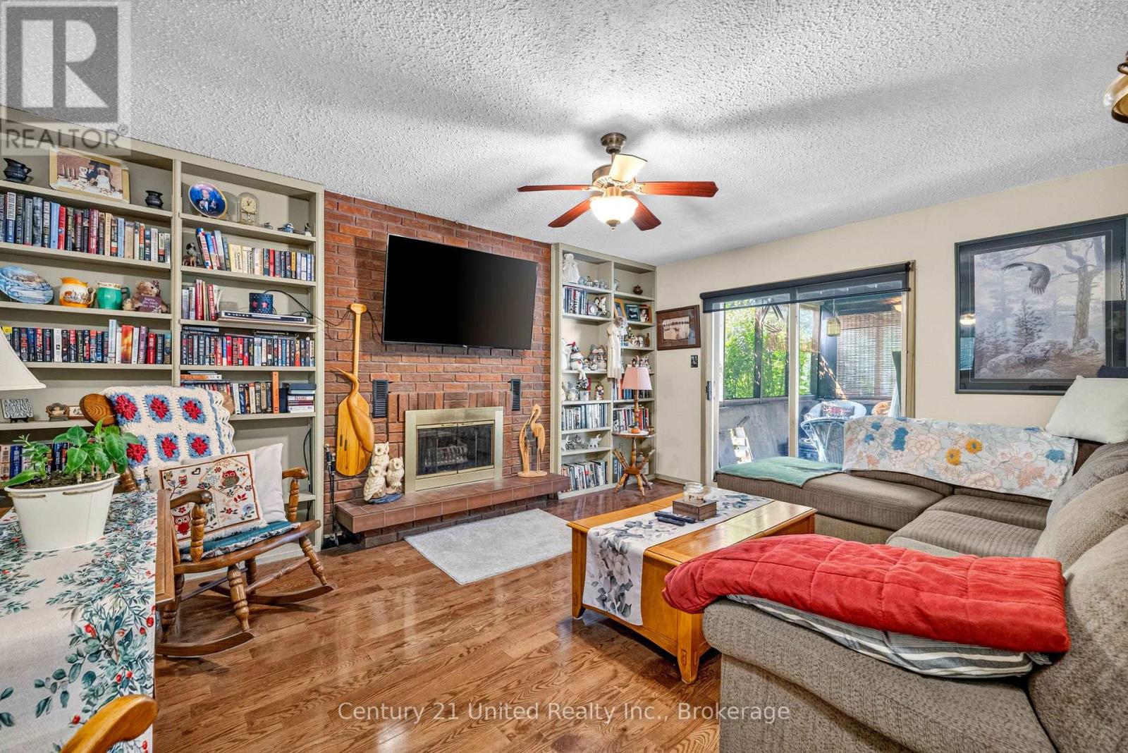 941 GOLFVIEW ROAD - 13