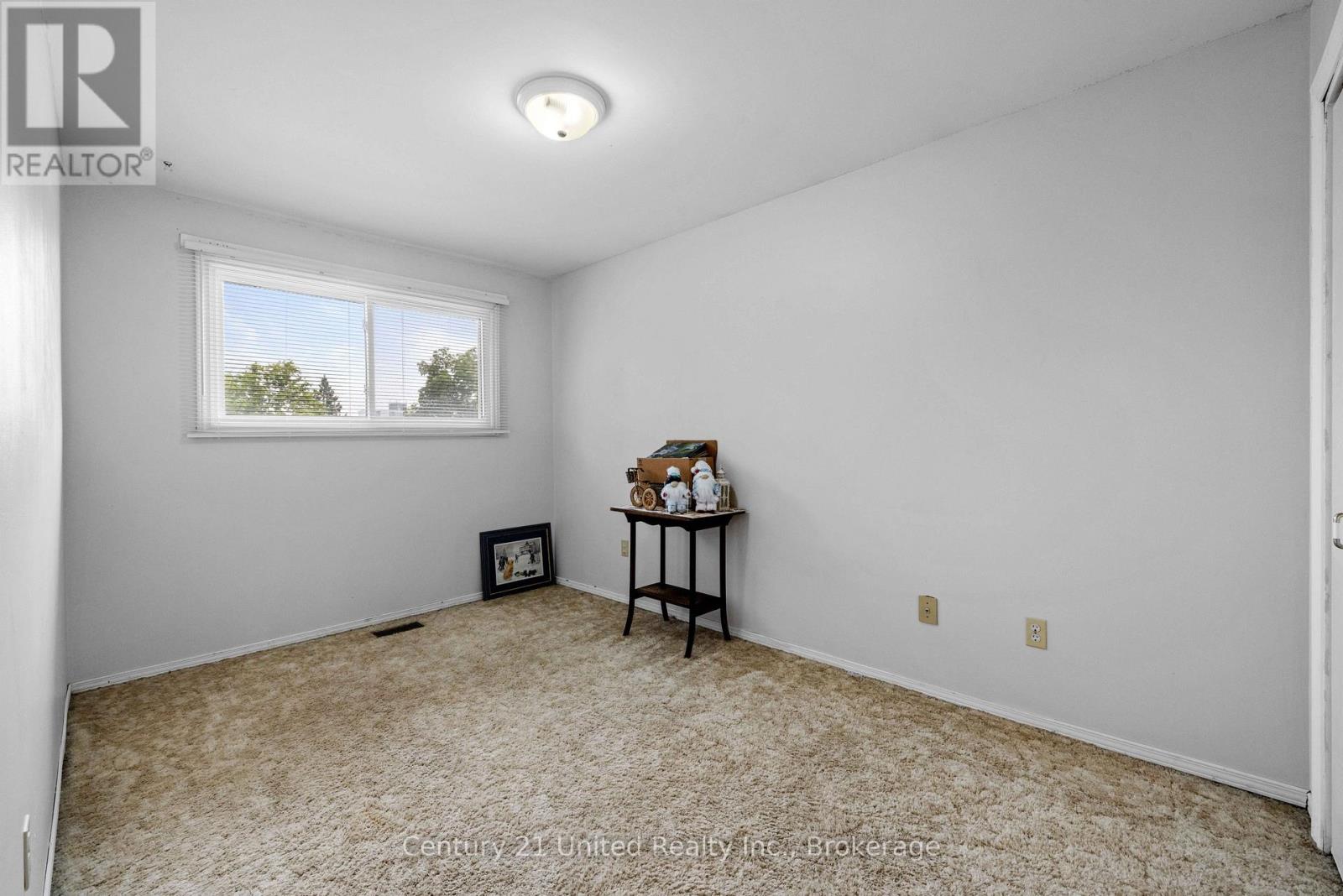 941 GOLFVIEW ROAD - 17