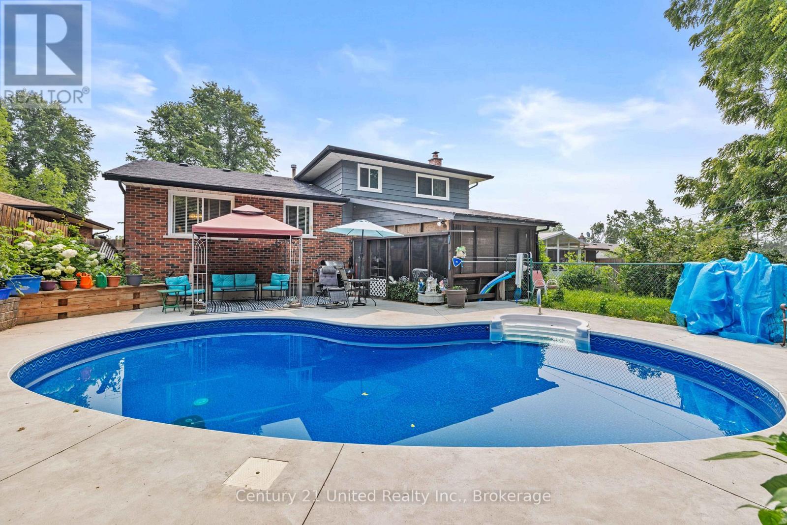 941 GOLFVIEW ROAD - 24
