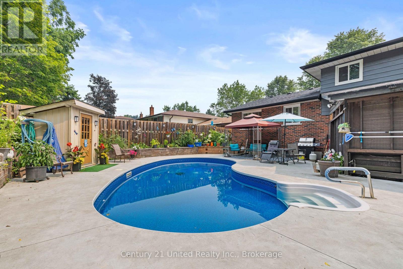 941 GOLFVIEW ROAD - 25