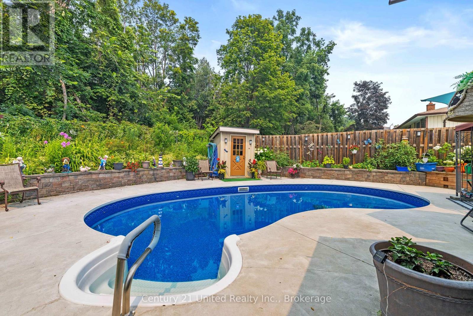 941 GOLFVIEW ROAD - 27