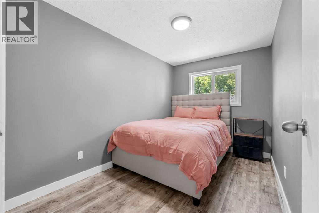 4508 30A Street Close - 15