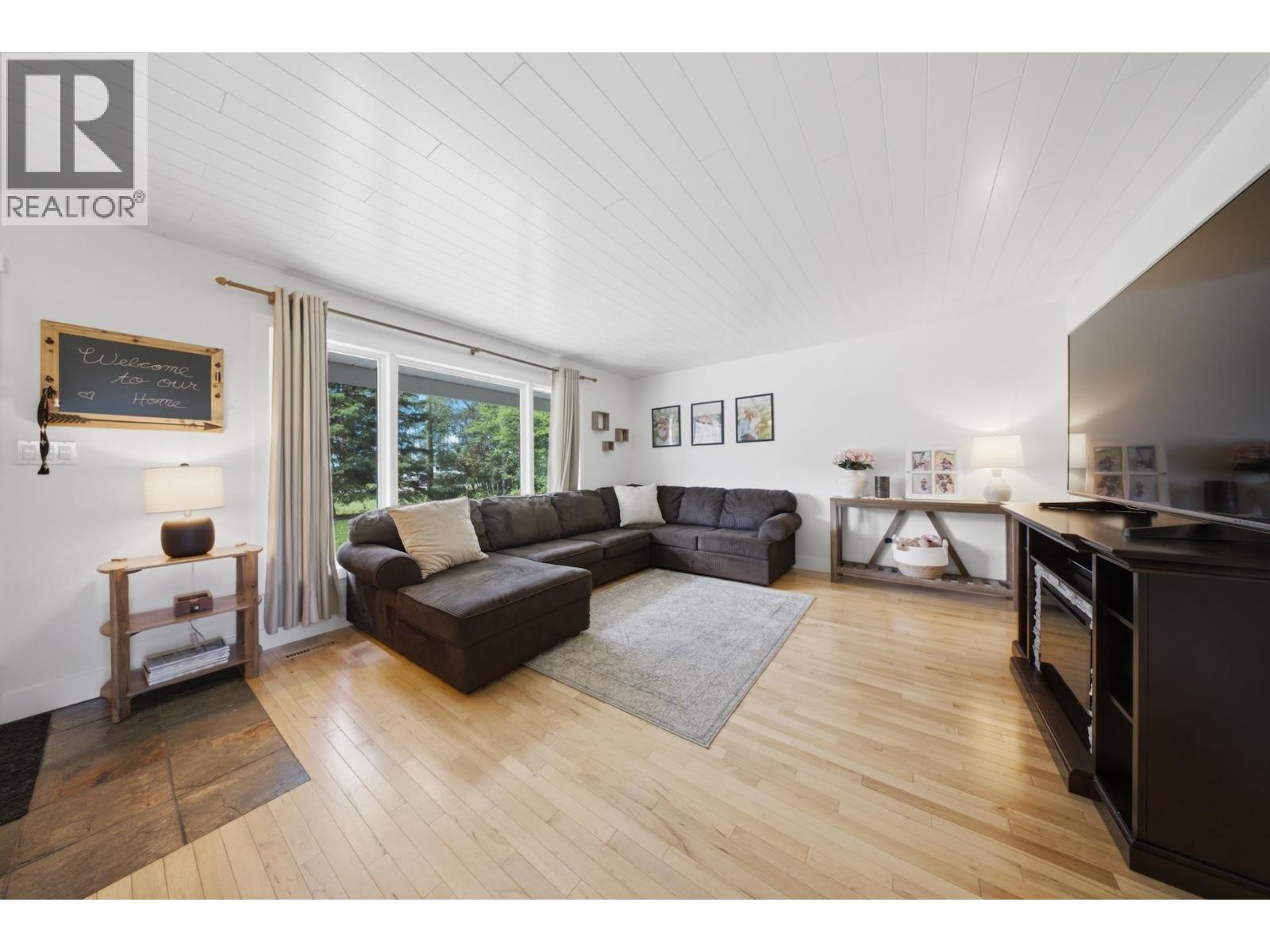 7557 253 ROAD, Fort St. John