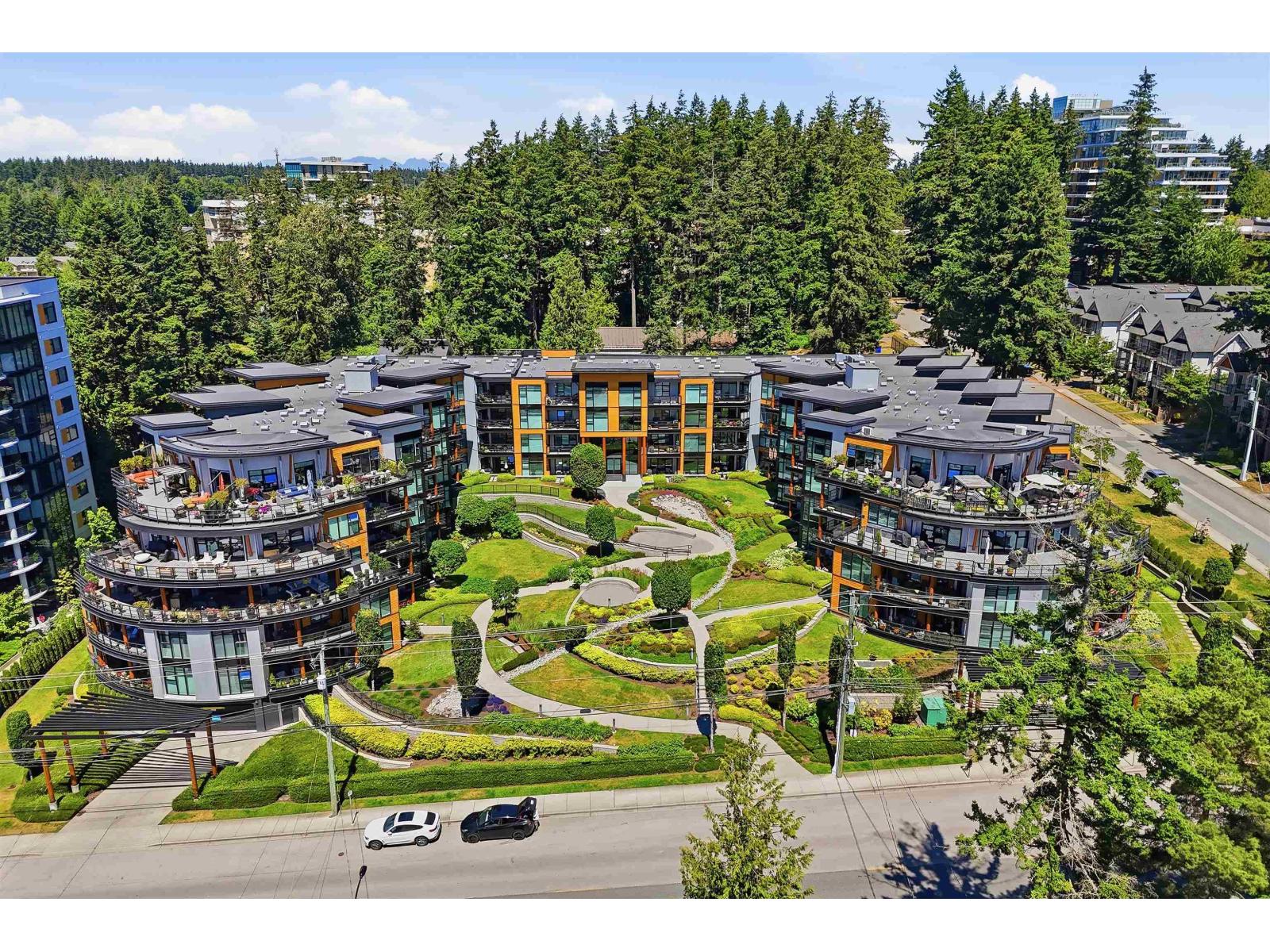 PH512 14855 THRIFT AVENUE, White Rock