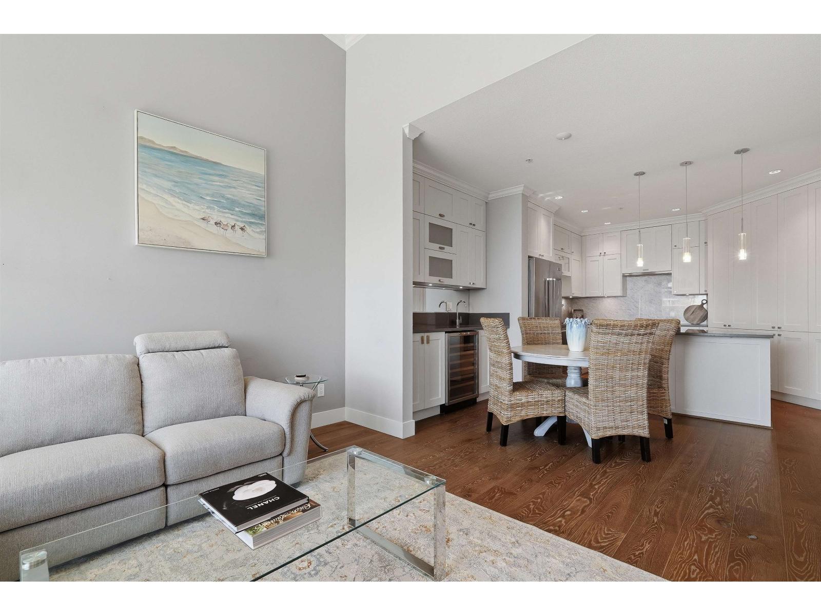 PH512 14855 THRIFT AVENUE, White Rock