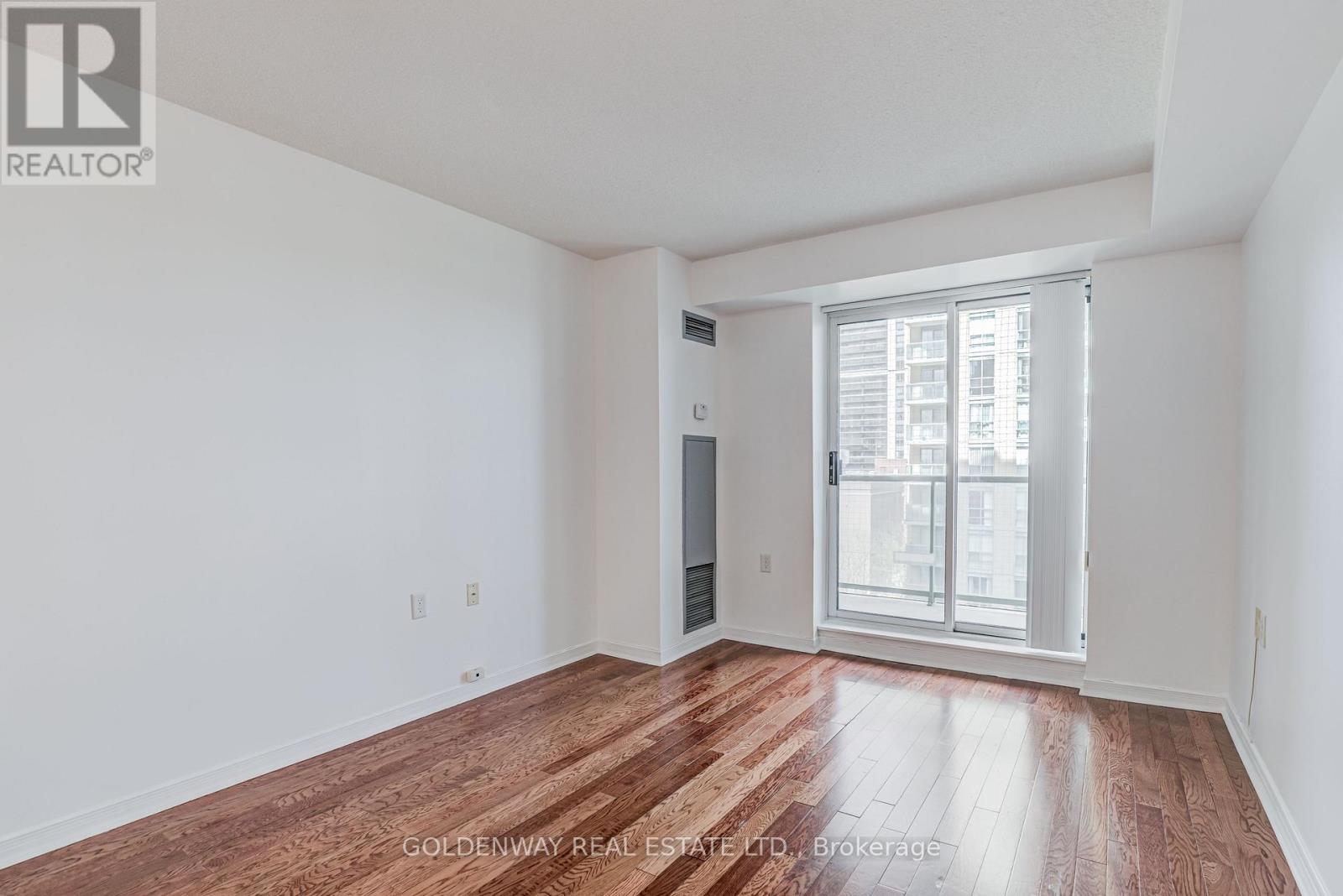 #806 20 OLIVE AVENUE - 15