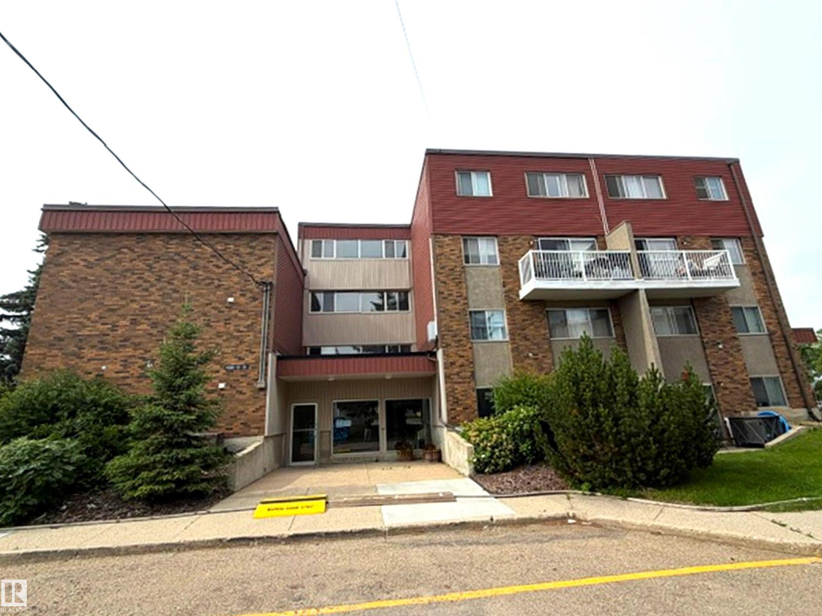 #108 4501 51 ST - 37