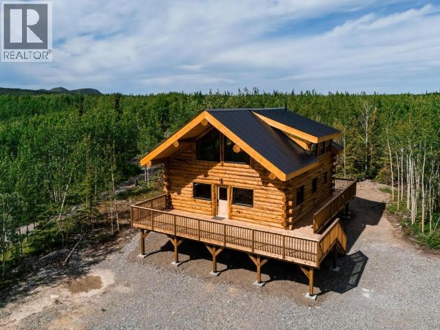 400 URSA WAY - 28