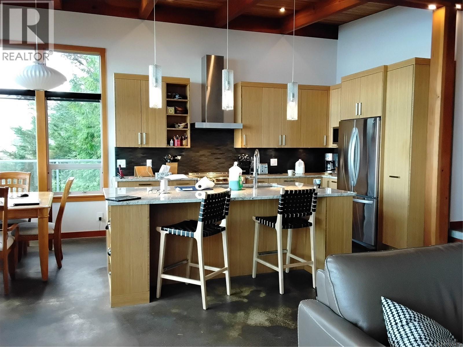 3870 East Rd - 12