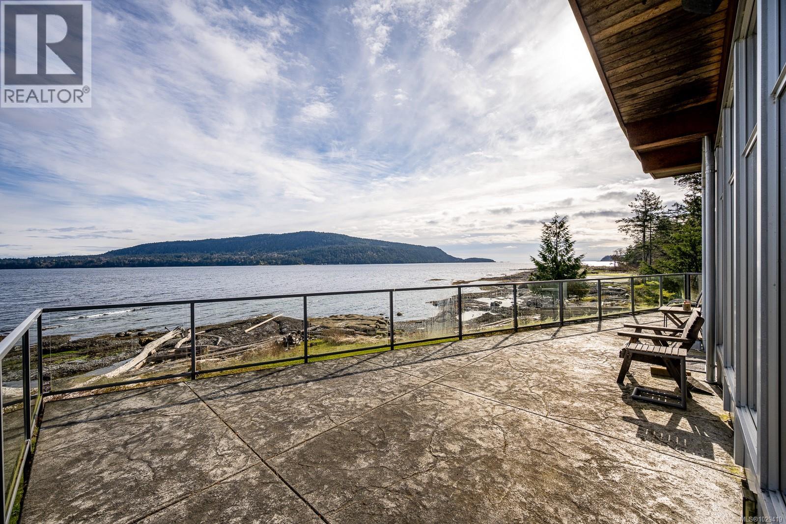 3870 East Rd - 4