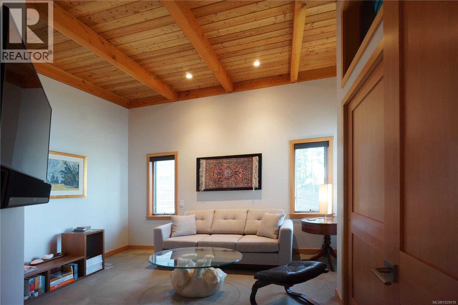 3870 East Rd - 10