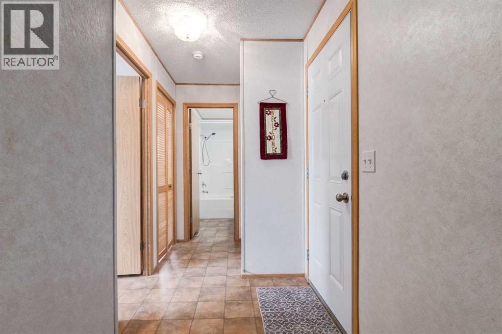 95, 99 Arbour Lake Road NW - 18