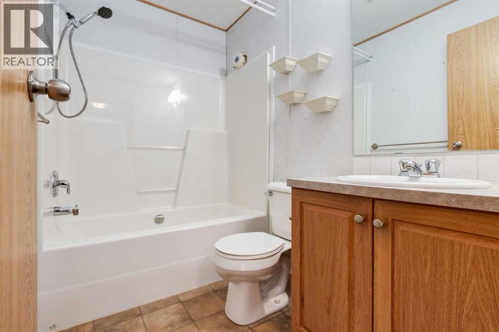 95, 99 Arbour Lake Road NW - 23