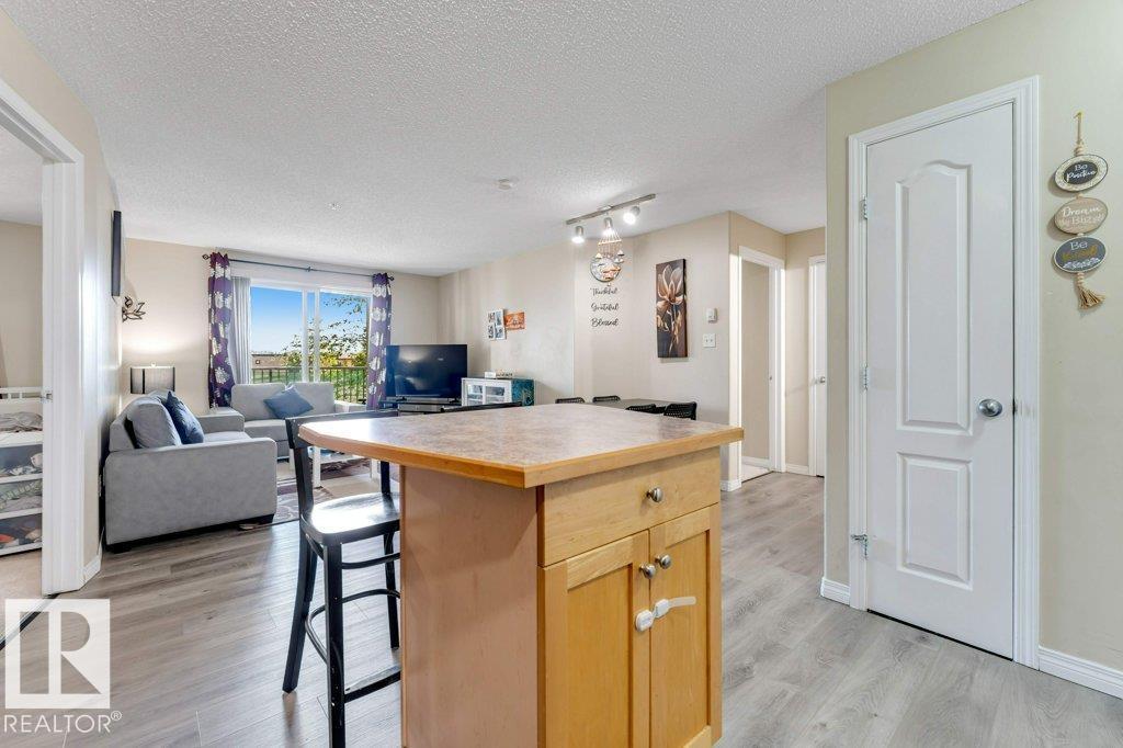 #233 3425 19 ST NW - 8