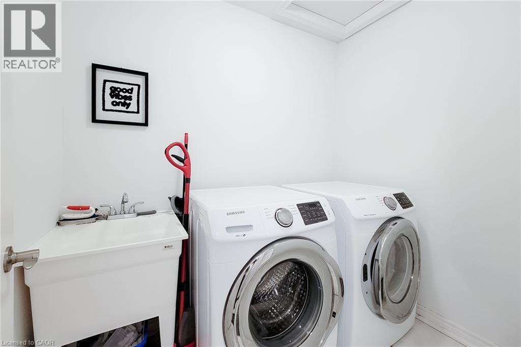 #10 4297 EAST Avenue - Image 36