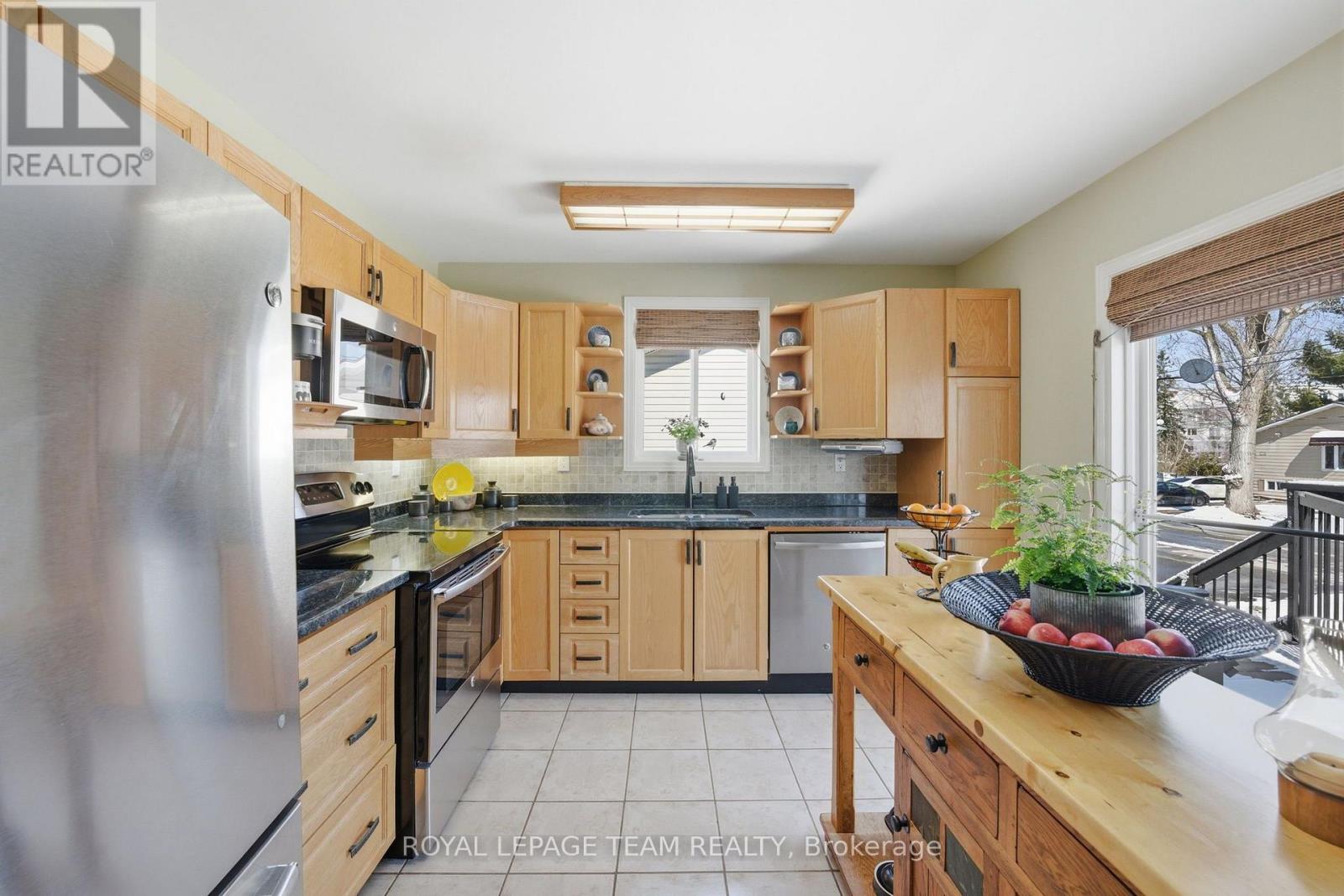 238 PARK AVENUE - 13